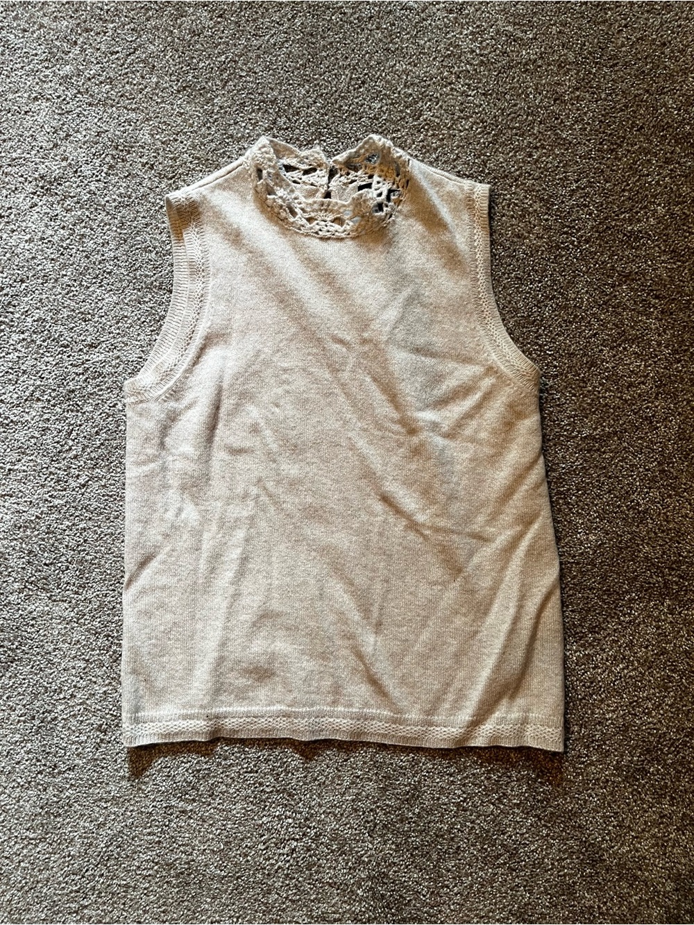 NWT House of Harlow 1960 Lace-Trim Sleeveless 100% Cashmere Top - Beige